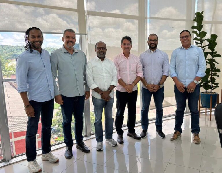 Bahia:Bebeto Galvão celebra 52 anos da UESC