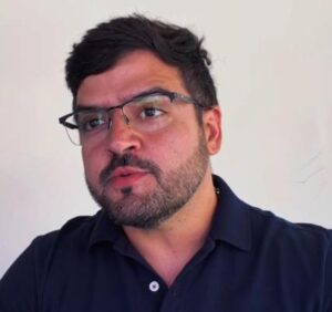 Ilhéus: Liminar impede que prefeito Valderico Jr altere cores de prédios públicos