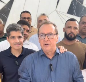 Em Uruçuca, Moacyr Leite declara apoio a ACM Neto e contraria prefeita Magnólia