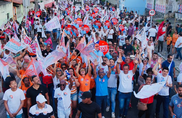 Caminhada de Bebeto reúne cerca de 1,5 mil pessoas em Ilhéus